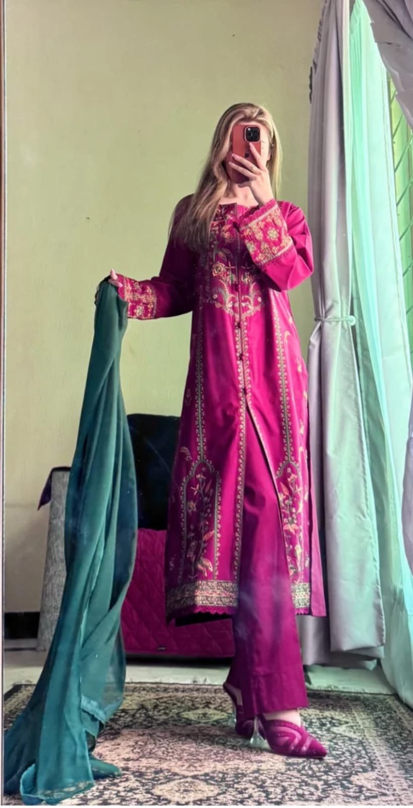 WhatsApp-Image-2025-07-12-at-22.26.33-1.jpeg Luxury Embroidered 3-Piece Dress Set – Deep Magenta Edition - Image 2