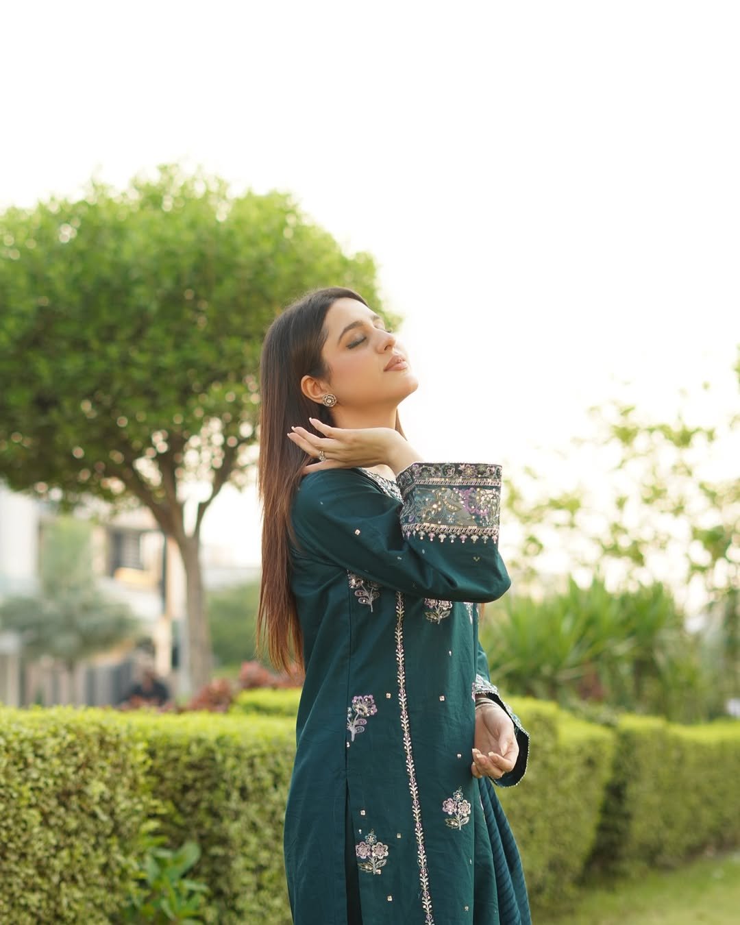 WhatsApp-Image-2025-07-15-at-03.18.59.jpeg Embroidered Soft Cotton 3-Piece Suit-deep teal or dark turquoise - Image 3