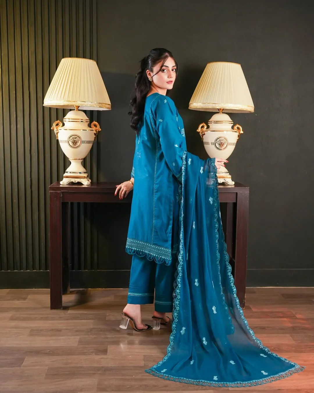 dshffs Elegant Teal Blue Embroidered 3-Piece Suit - Image 3